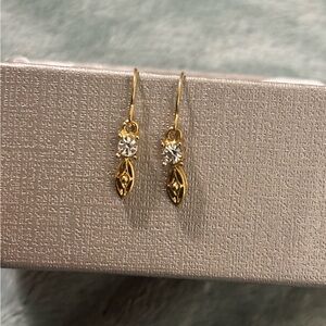 Elegant Gold Drop Earrings